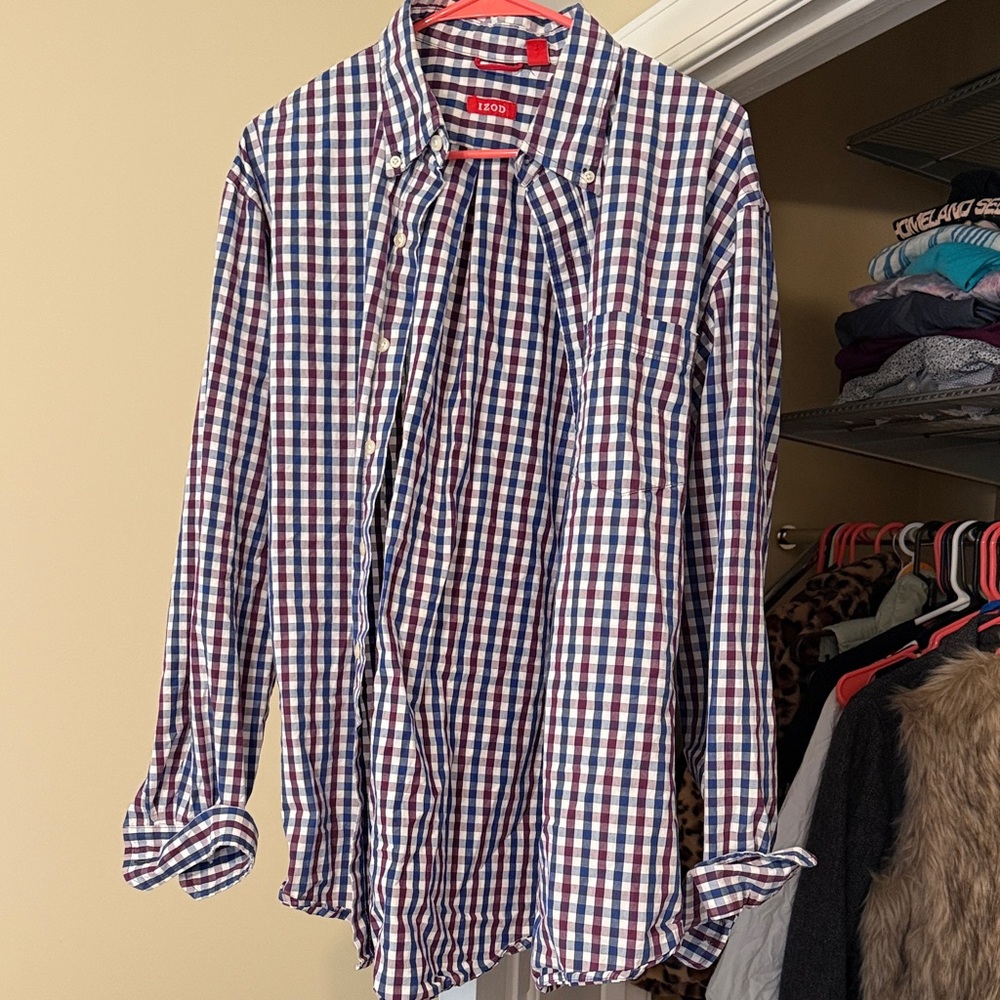 Izod Men's Multicolor Plaid Button-Down Shirt